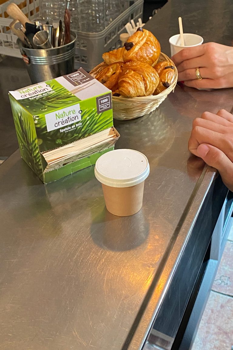 Votre gobelet carton français Ambicup, personnalisable avec votre logo, pour boisson chaude